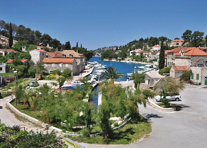 Mary Holiday home Lozisce