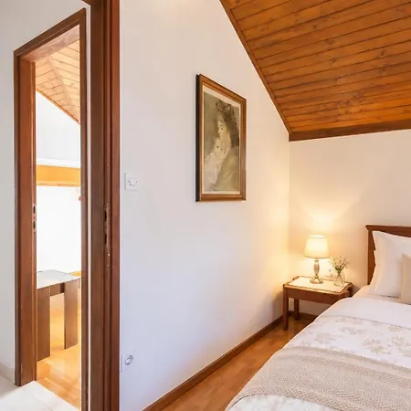 Ferienhaus Mary *