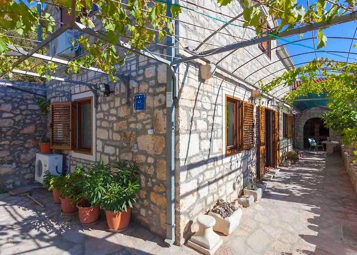 בית נופש Mary *